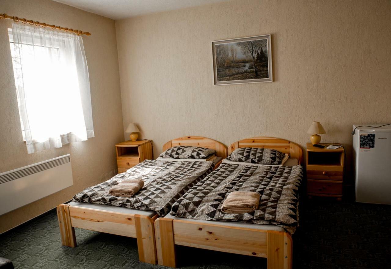 Berger Pince-Vendeghaz, Hajosi Pincek Hotel Екстериор снимка