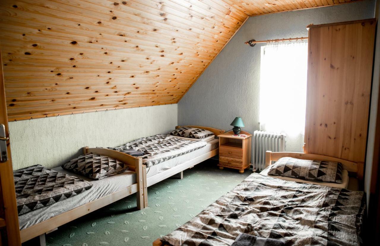 Berger Pince-Vendeghaz, Hajosi Pincek Hotel Екстериор снимка