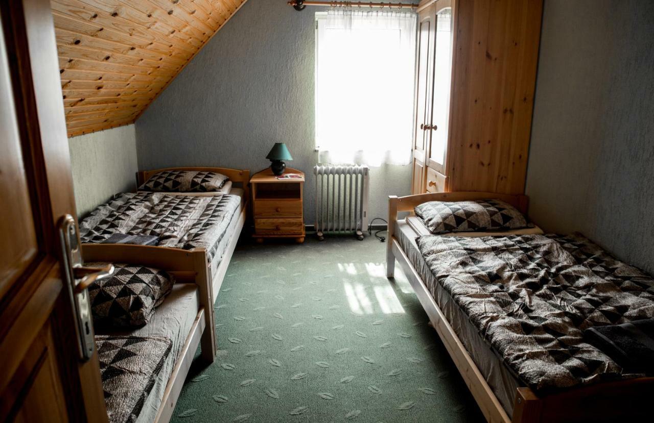 Berger Pince-Vendeghaz, Hajosi Pincek Hotel Екстериор снимка